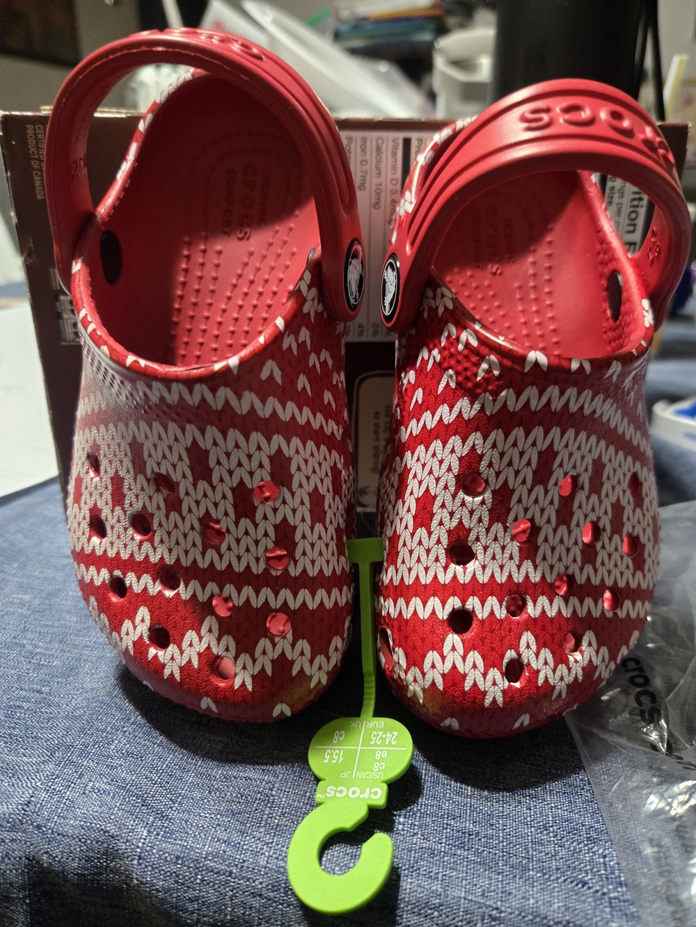 Kids Red Knit-Pattern Clogs - Crocs - Picture 3 of 5